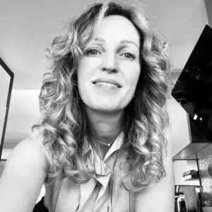 small webp Trycholog Bydgoszcz – Milena Kwaśniewska, specjalizuję się w diagnostyce i leczeniu problemów skóry głowy oraz włosów, oferując profesjonalne konsultacje i indywidualnie dobrane terapie. Nowa 15, 85-119 Bydgoszcz https://milena-trycholog.pl